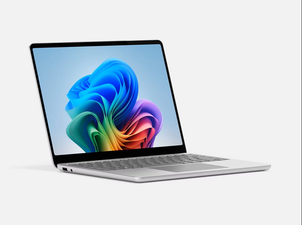 Microsoft Surface Laptop | Copilot+ PC | 13.8" Touchscreen | Snapdragon X Plus | 16GB Memory | 256GB SSD | Latest Model, 7th Edition | Platinum